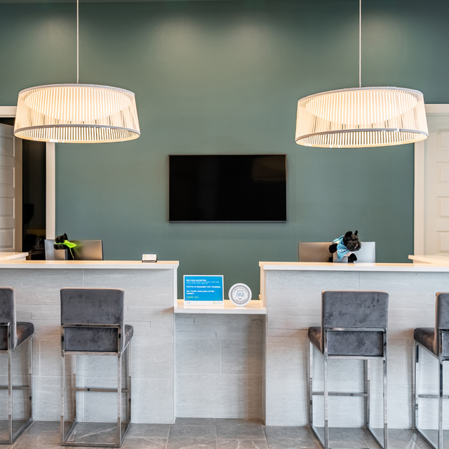 Oasis at Southpark - Cozy Breakfast Bar