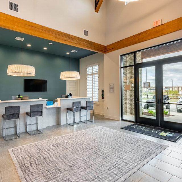 Oasis at Southpark - Cozy Breakfast Bar