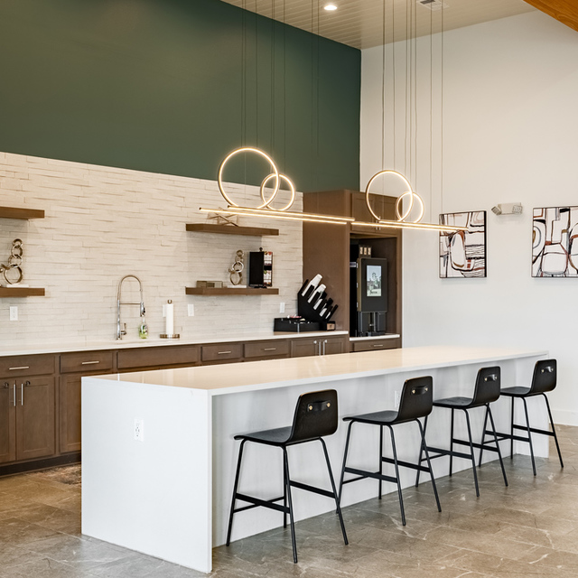 Oasis at Southpark - Clubhouse Dining