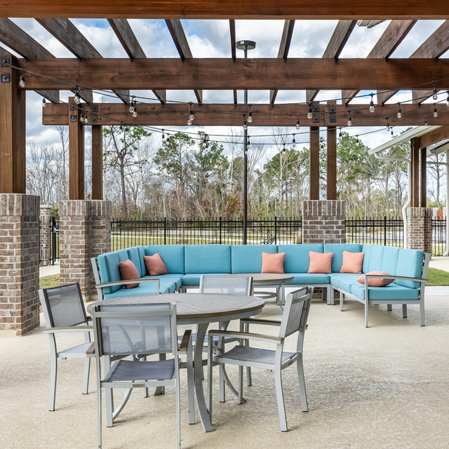 Oasis at Southpark - Outdoor Lounge and Grilling Area