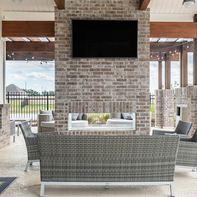 Oasis at Southpark - Outdoor Lounge and Grilling Area