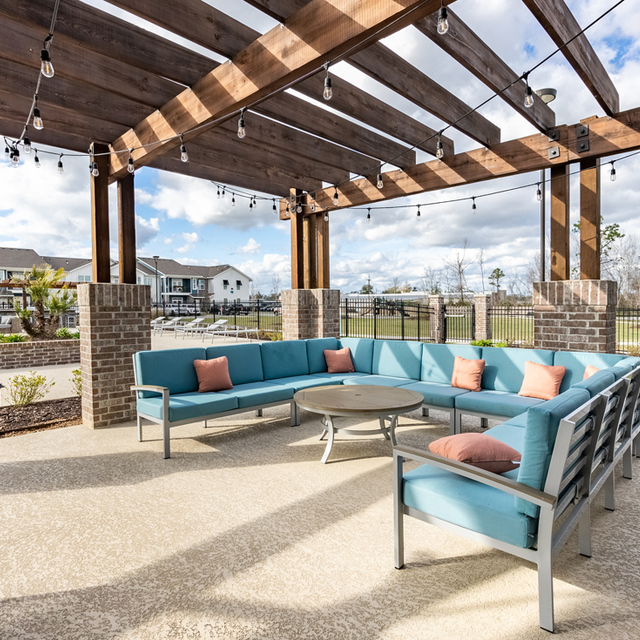 Oasis at Southpark - Outdoor Lounge and Grilling Area