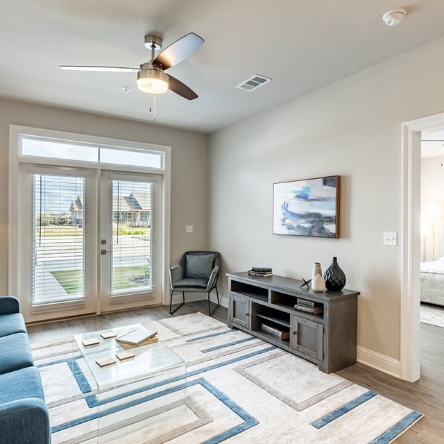 Oasis at Southpark - Cozy Living Room