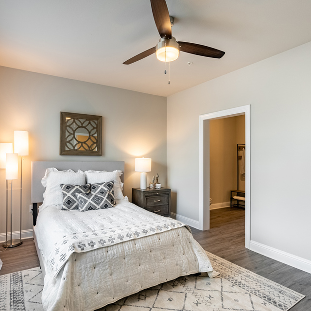 Oasis at Southpark - Cozy Bedroom