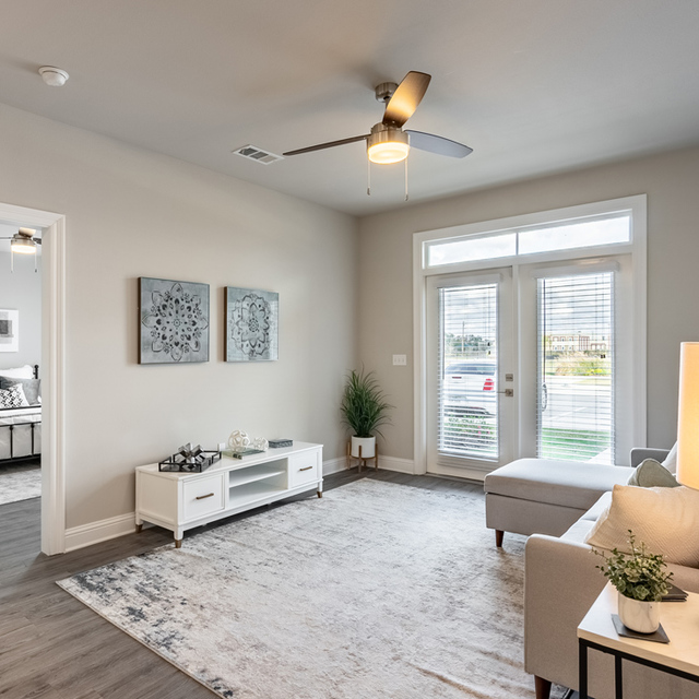 Oasis at Southpark - Cozy Living Room