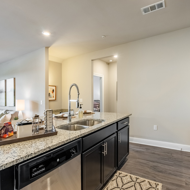 Oasis at Southpark - Kitchen Center Island