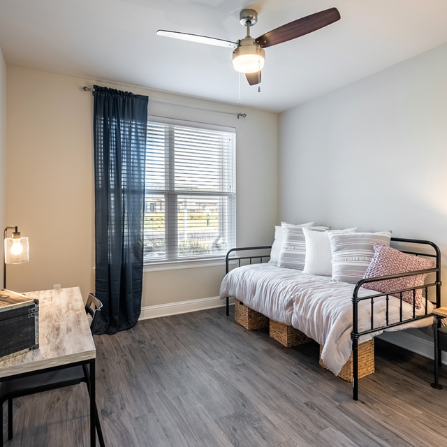 Oasis at Southpark - Cozy Bedroom