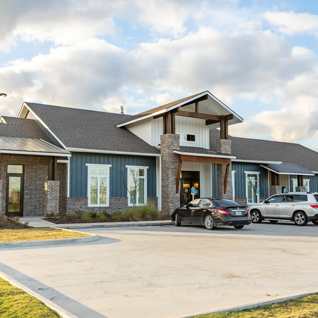 Oasis at Southpark - Building Exterior